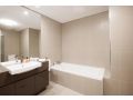 The Junction Palais - Modern and Spacious 2BR Bondi Junction Apartment Close to Everything Apartment, Sydney - thumb 3