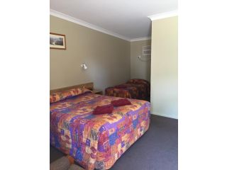 Wagon Wheel Motel & Units Hotel, Coonabarabran - 2