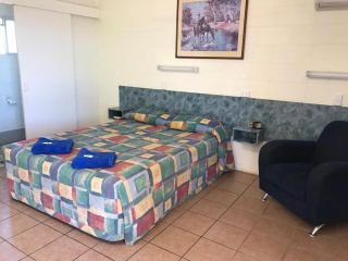 Wagon Wheel Motel Hotel, Queensland - 4