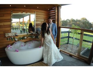 Wagtail Nest Country Retreat - Longford Vic 3851 Bed and breakfast, Sale - 1