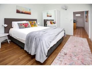 Easy Going Holiday Unit on McKenzie MK5 Apartment, Cairns - 4