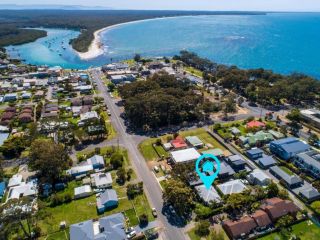 Walking Distance to Everything in Huskisson Guest house, Huskisson - 2