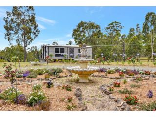 Wallaby Gully Farm Cottage Peace Quiet Serenity Guest house, Ellalong - 1