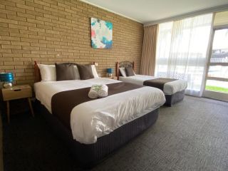 Warrina Motor Inn Hotel, Wodonga - 2