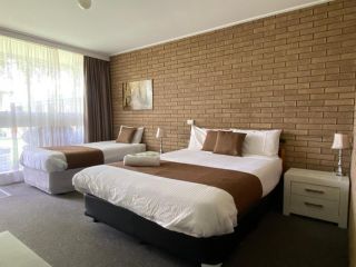 Warrina Motor Inn Hotel, Wodonga - 1