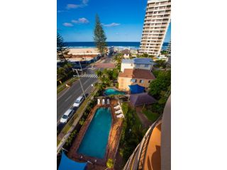 Warringa Surf Holiday Apartments Aparthotel, Gold Coast - 2