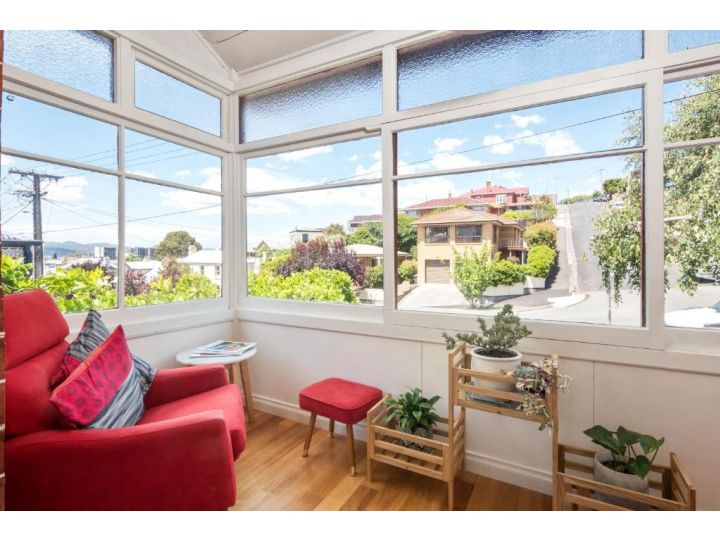 Warwick St Retreat! 3 Bedroom House With Parking Guest house, Hobart - imaginea 5