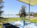 Water View A Luxury Pet Friendly Home Overlooking Moona Moona Creek Guest house, Huskisson - thumb 2