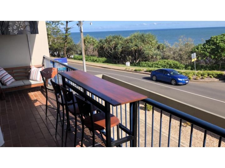Waterfront, Excellent Ocean & Shipping Lane View Guest house, Caloundra - imaginea 2