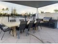 Agalari Holidays House in Surfers Paradise with Pontoon, Pool Guest house, Gold Coast - thumb 7
