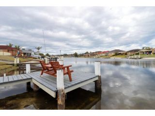 Waterfront for the whole family Guest house, Sussex inlet - 1