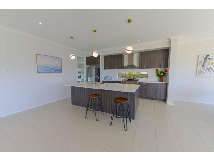 Waterfront Grand Villa for Big Group Guest house, Point Cook - imaginea 4