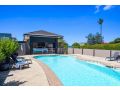 WATERFRONT HOME WITH POOL / SHELLHARBOUR Guest house, Shellharbour - thumb 6