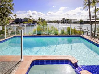 Waterfront on Witta Circle Guest house, Noosa Heads - 4