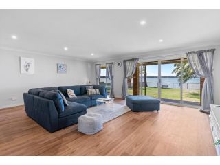 WATERFRONT PARADISE / CHARMHAVEN Guest house, New South Wales - 5