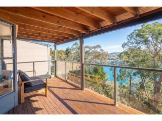 STUNNING WATERFRONT ESCAPE AT DALEYS POINT Guest house, Booker Bay - 3