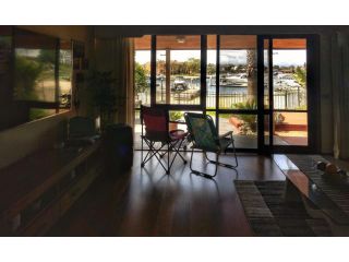 Waterfront Retreat Guest house, Victoria - 3