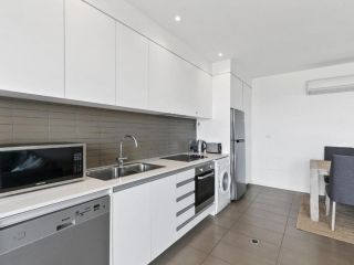 WATERFRONT SEVEN - In the heart of Lorne Apartment, Lorne - 1