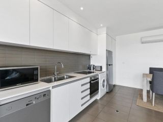 WATERFRONT SEVEN - In the heart of Lorne Apartment, Lorne - 1