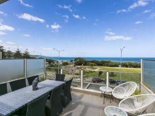 WATERFRONT THREE- In the heart of Lorne Apartment, Lorne - 2