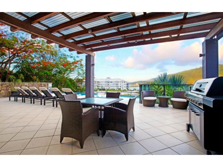 at Waterfront Whitsunday Retreat - Adults Only Aparthotel, Airlie Beach - imaginea 2