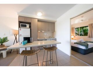 Waterlily - One Bedroom Apartment Apartment, Airlie Beach - 3