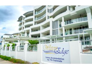 Waters Edge Apartment Cairns Aparthotel, Cairns - 1