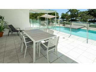 Waters Edge Apartment Cairns Aparthotel, Cairns - 5