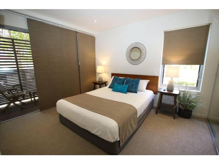 Waves 8 - 2 minutes stroll to the beach + pool Apartment, Point Lookout - imaginea 6