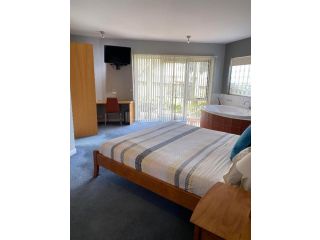 Waves Luxury Suites Hotel, Port Campbell - 5