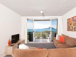 Weatherly Close, Ocean Shores, Unit 10, 27 Apartment, Nelson Bay - 1