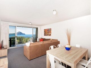 Weatherly Close, Ocean Shores, Unit 10, 27 Apartment, Nelson Bay - 2