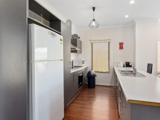 Wenneelys - 26/45 St Andrews Boulevard Guest house, Normanville - 5