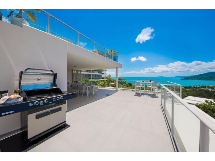 What a View - 2 Bedroom Apartment Apartment, Airlie Beach - imaginea 10
