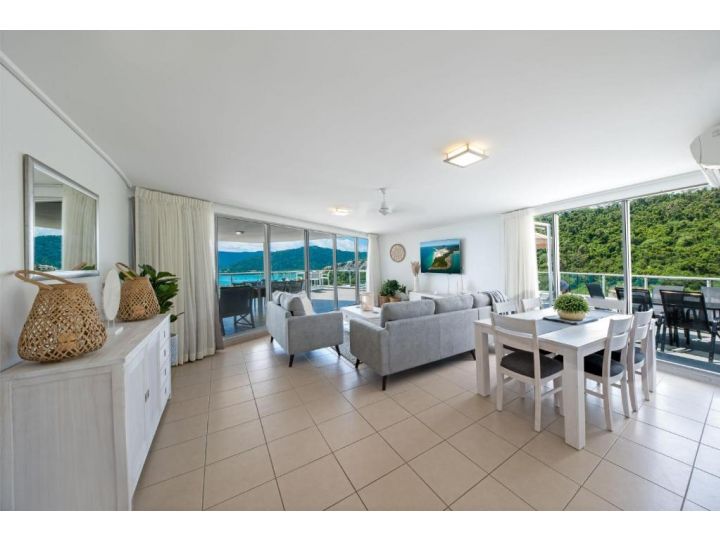 What a View - 2 Bedroom Apartment Apartment, Airlie Beach - imaginea 16