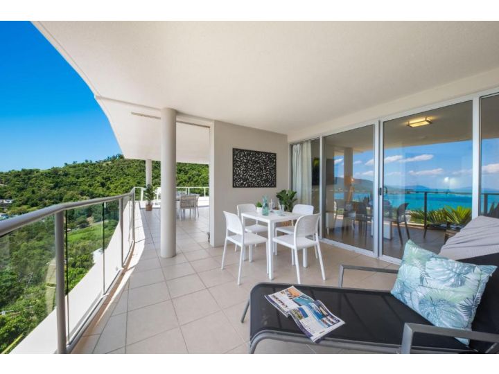 What A View Premier Apartment, Airlie Beach - imaginea 6