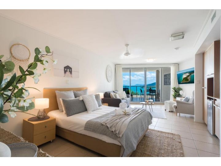 What a View - Studio Apartment, Airlie Beach - imaginea 2