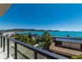 Executive on Whisper Bay - Cannonvale Apartment, Airlie Beach - thumb 6