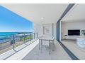Executive on Whisper Bay - Cannonvale Apartment, Airlie Beach - thumb 8