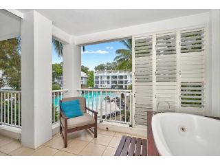 Whispering Palms At The Beach Club Palm Cove Apartment, Palm Cove - 2