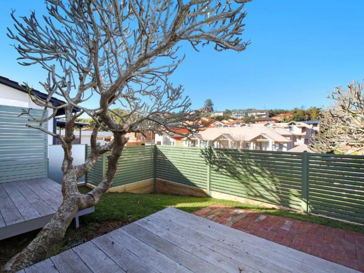 Cosy Studio With Deck, Close to Shops and Beach Guest house, Terrigal - imaginea 6