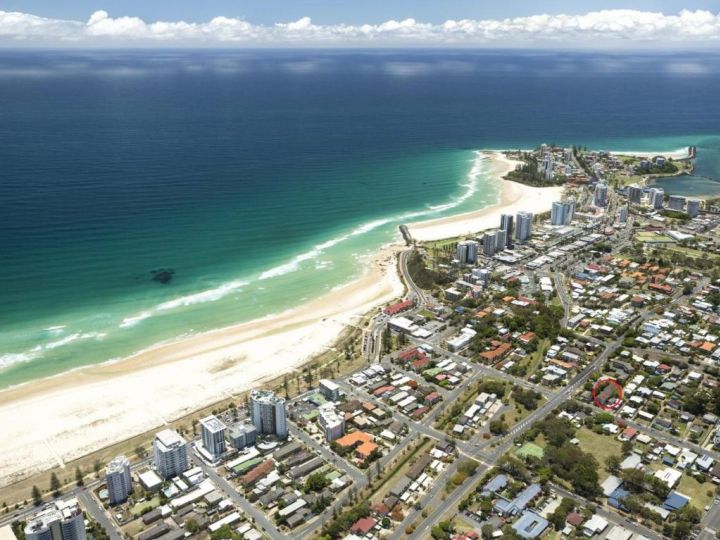 White Caps Unit 3 - 400 metres to Kirra beach Apartment, Gold Coast - imaginea 10