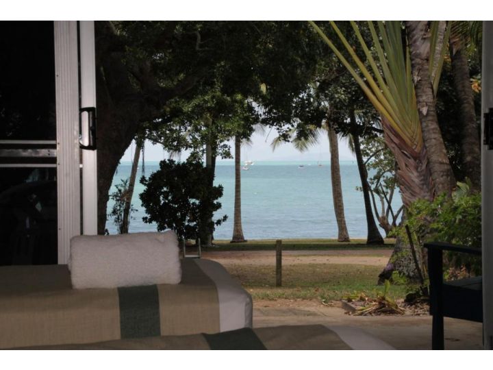 Whitehaven Beachfront Holiday Units Apartment, Airlie Beach - imaginea 8