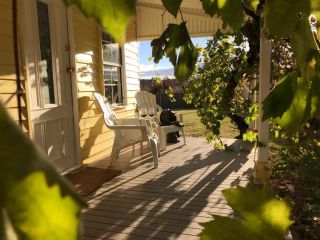 Whitening Cottage Guest house, Tumbarumba - 2