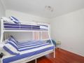 Spacious Beachside Townhouse with Large Balcony Guest house, Terrigal - thumb 7