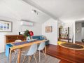 Spacious Beachside Townhouse with Large Balcony Guest house, Terrigal - thumb 6