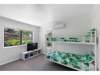Whitsunday Palms by HamoRent Guest house, Airlie Beach - 5