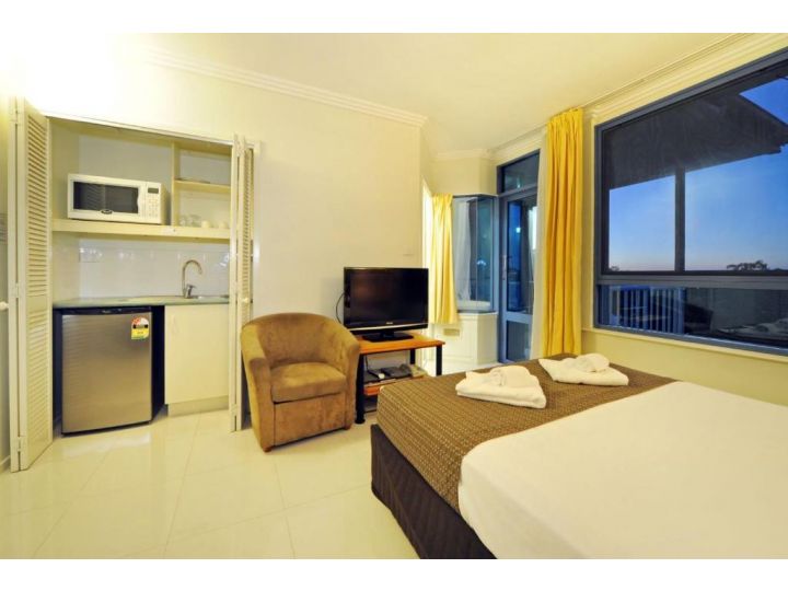 at Whitsunday Vista Holiday Apartments Hotel, Airlie Beach - imaginea 5