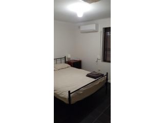 whyalla house accommodation Apartment, Whyalla - 3
