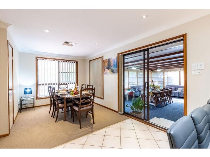 Wildflower at Fingal Bay 130 Rocky Point Rd perfect pet friendly property with ducted air conditioning Guest house, Fingal Bay - imaginea 8